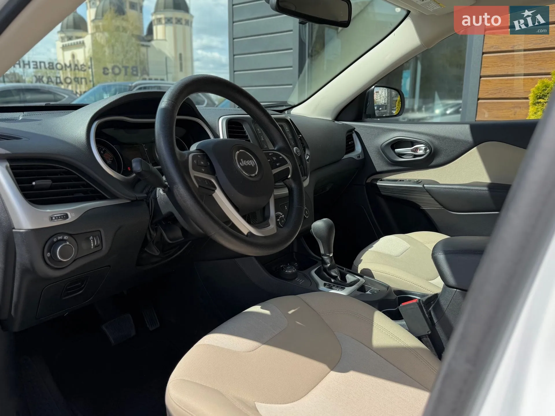 2016 Jeep Cherokee - мініатюра 26