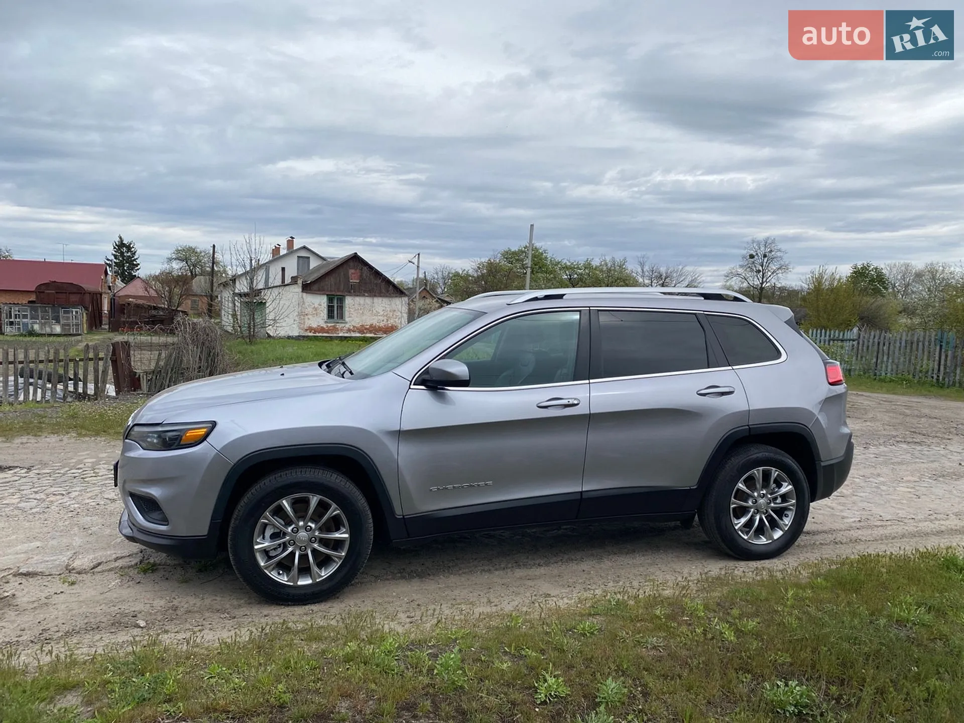 2020 Jeep Cherokee - мініатюра 4