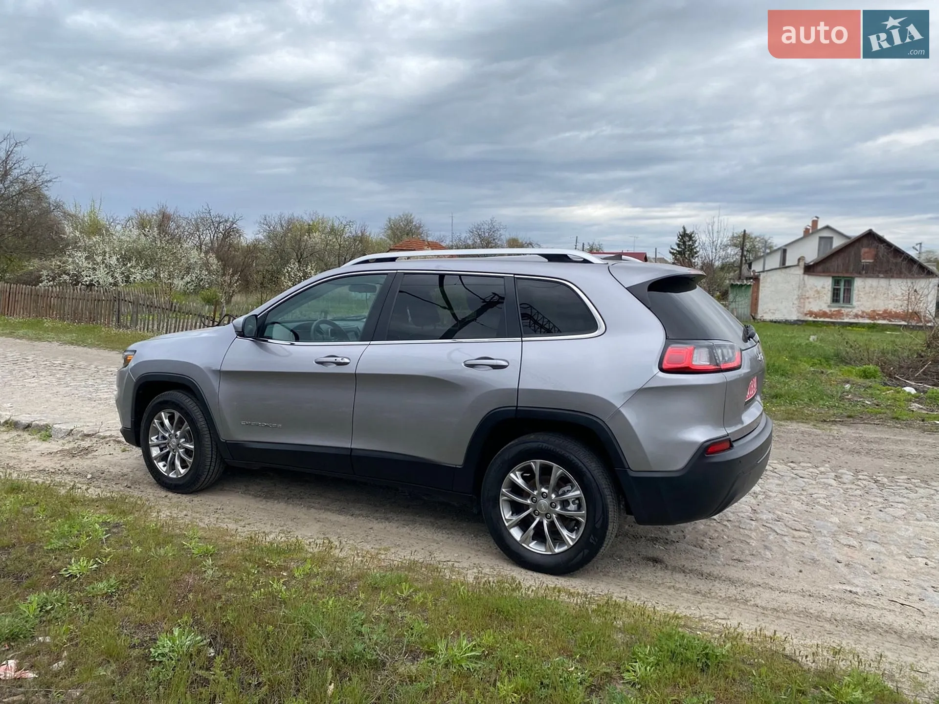 2020 Jeep Cherokee - мініатюра 6