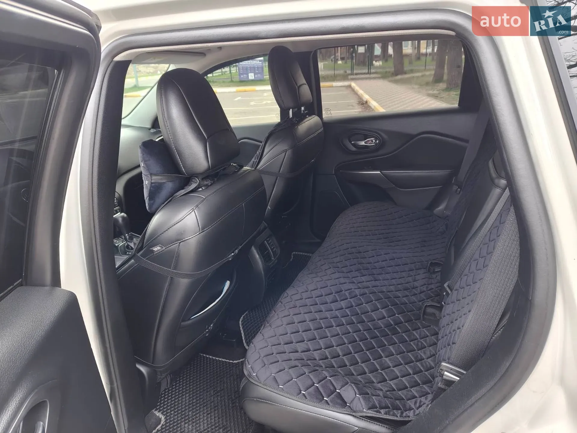 2018 Jeep Cherokee - мініатюра 15