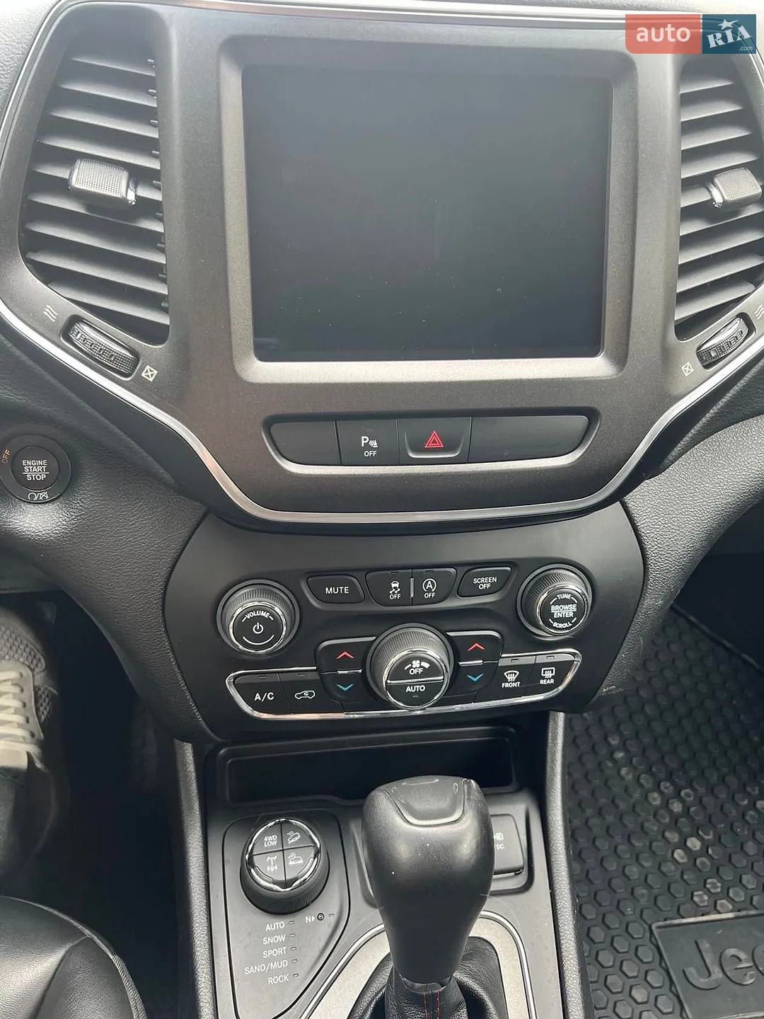 2019 Jeep Cherokee - мініатюра 12