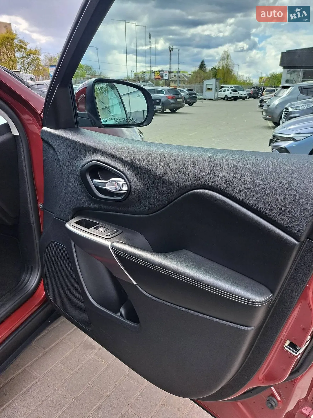 2021 Jeep Cherokee - мініатюра 9