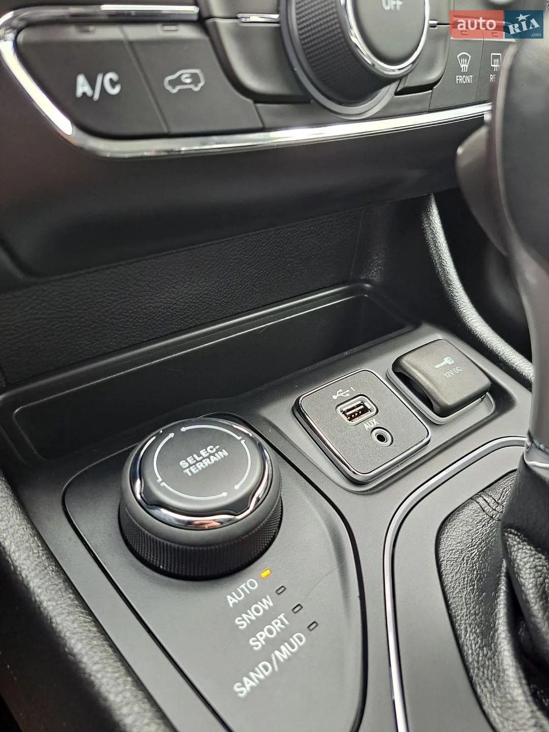 2021 Jeep Cherokee - мініатюра 24