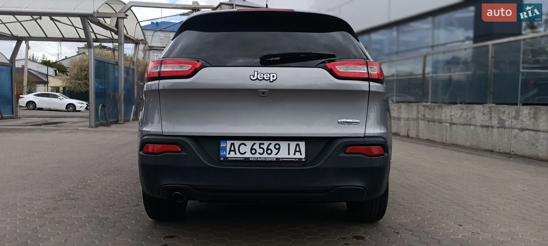 2016 Jeep Cherokee - мініатюра 4