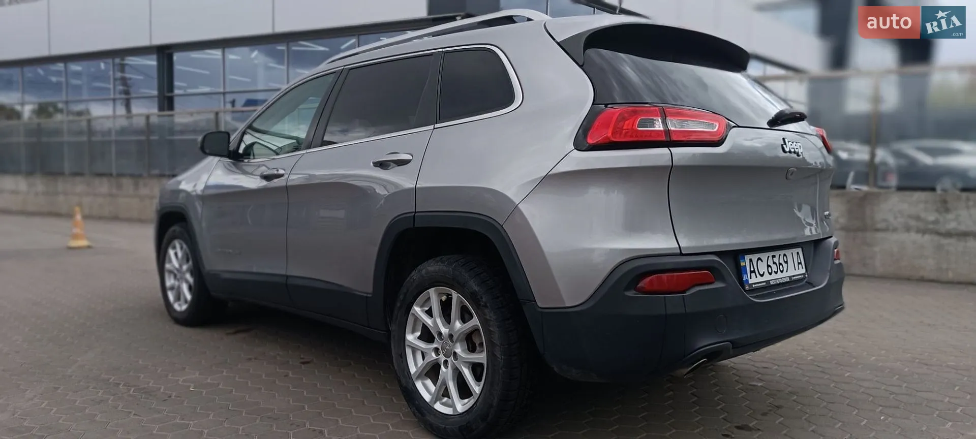2016 Jeep Cherokee - мініатюра 5