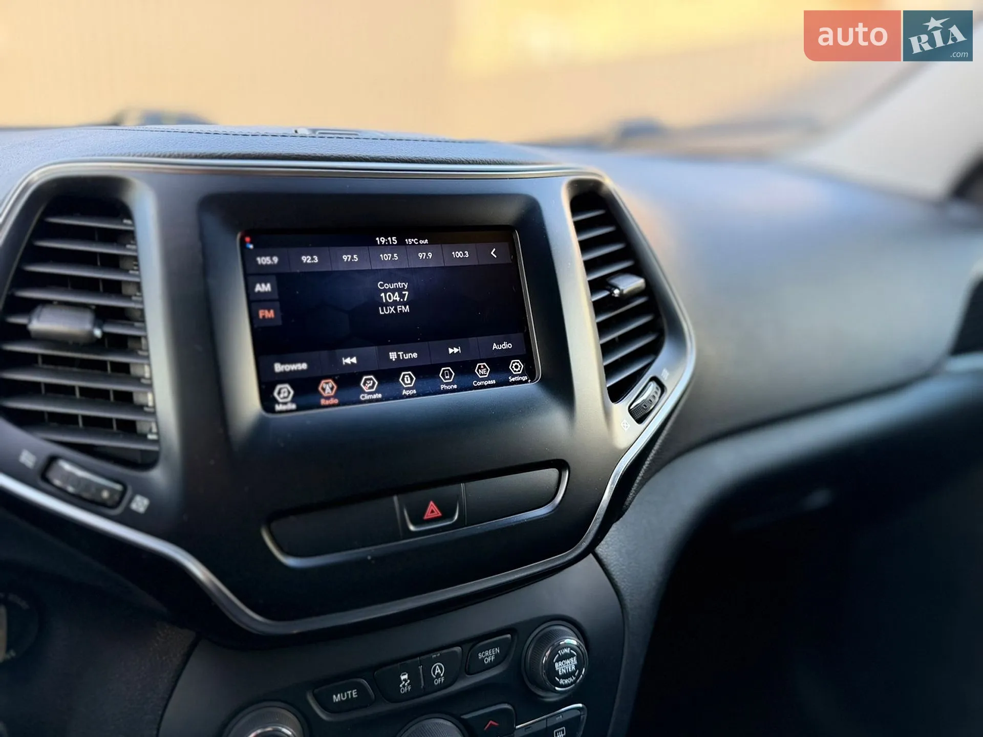 2019 Jeep Cherokee - мініатюра 31