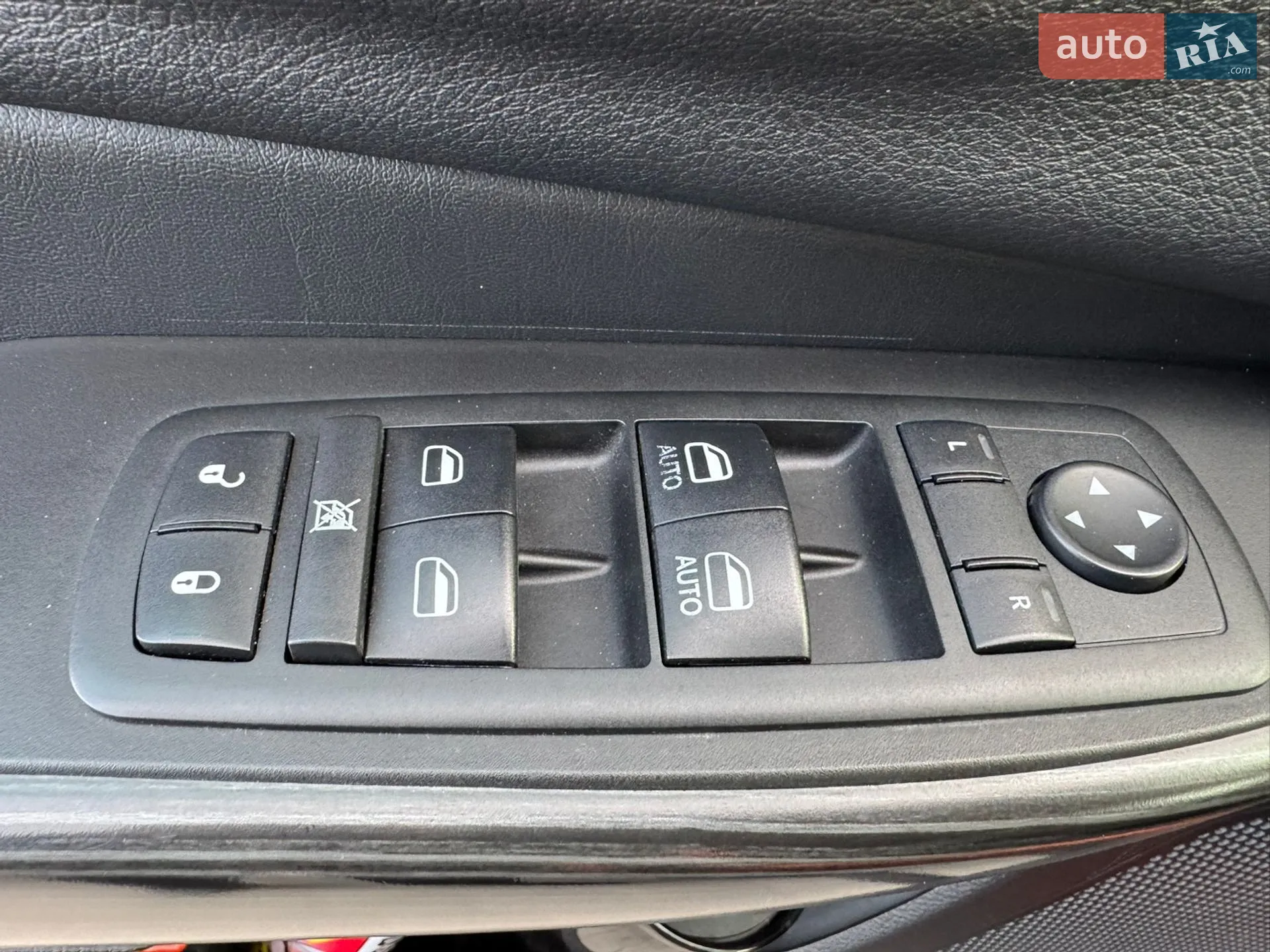 2014 Jeep Cherokee - мініатюра 23