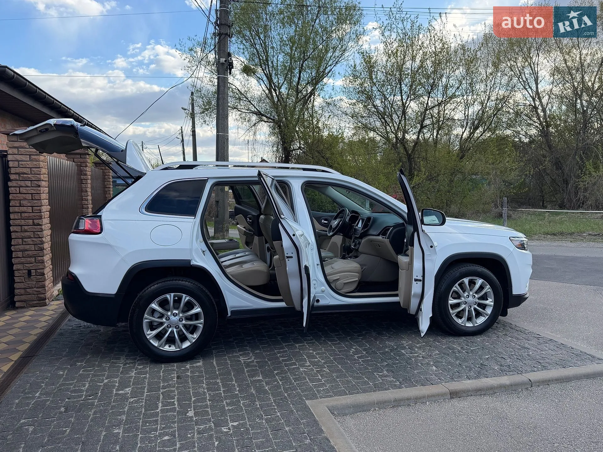 2018 Jeep Cherokee - мініатюра 18