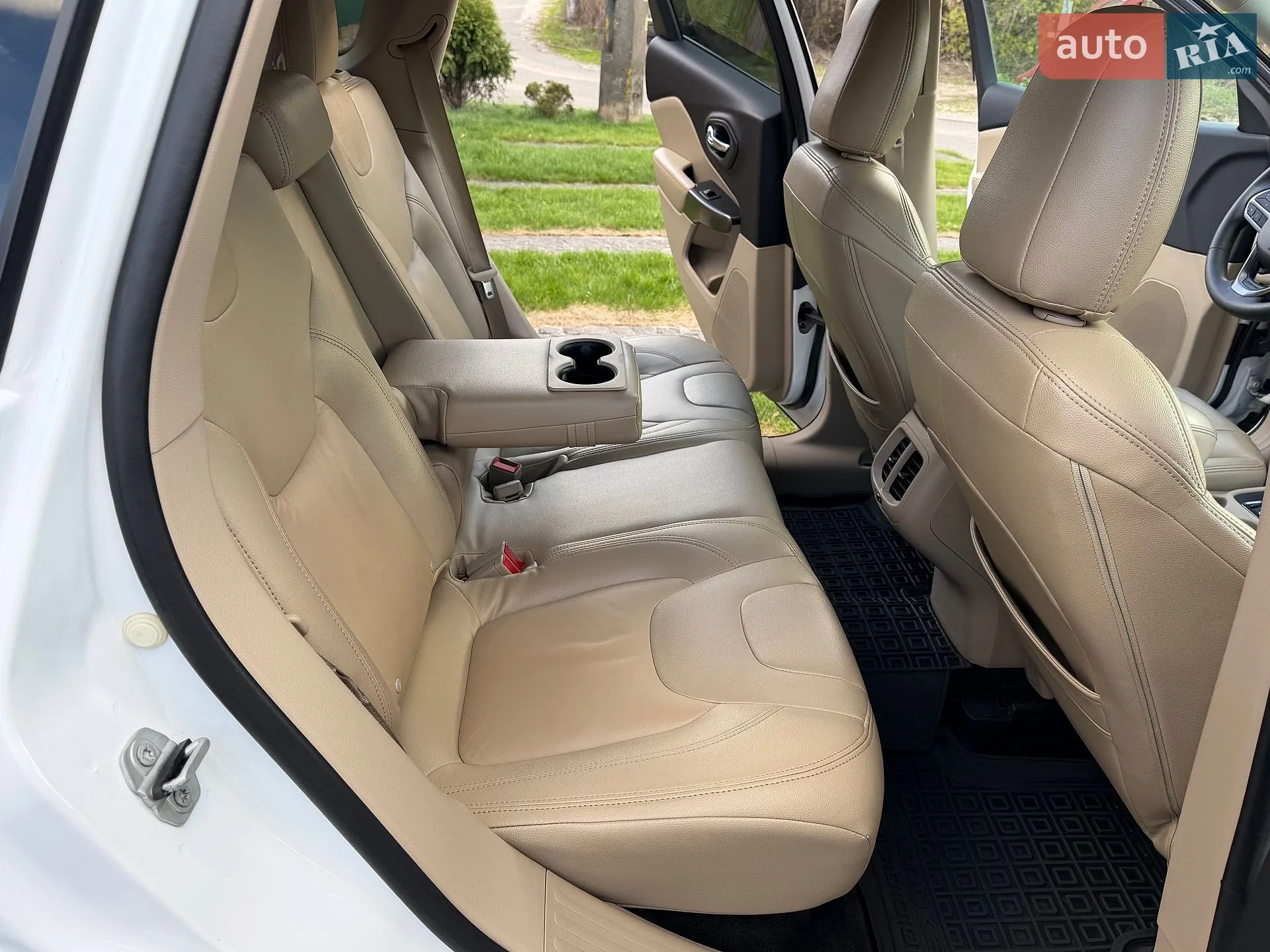2018 Jeep Cherokee - мініатюра 25