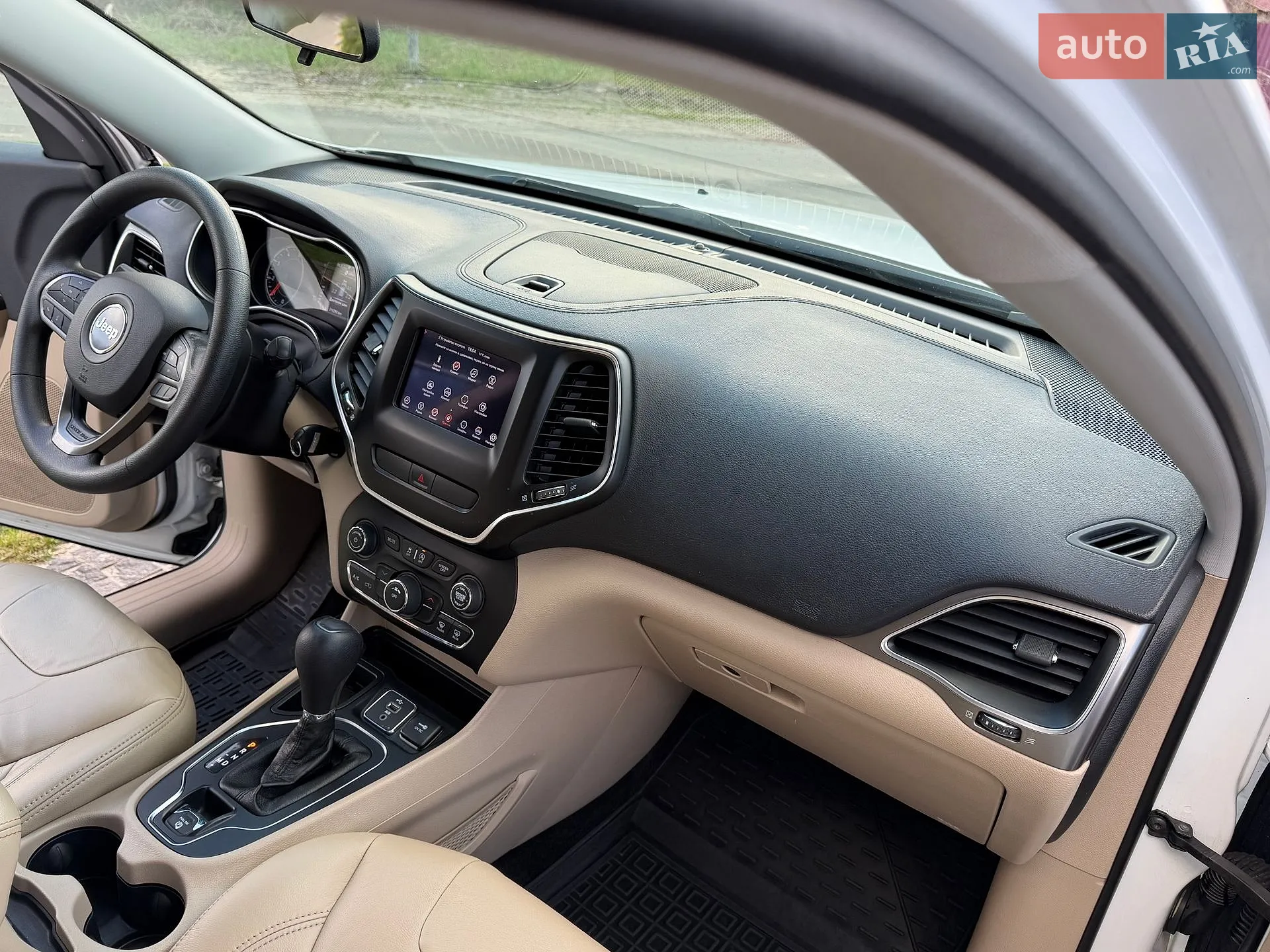 2018 Jeep Cherokee - мініатюра 27