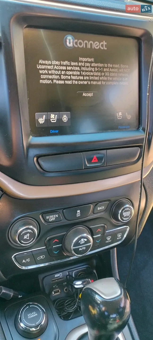 2016 Jeep Cherokee - мініатюра 3