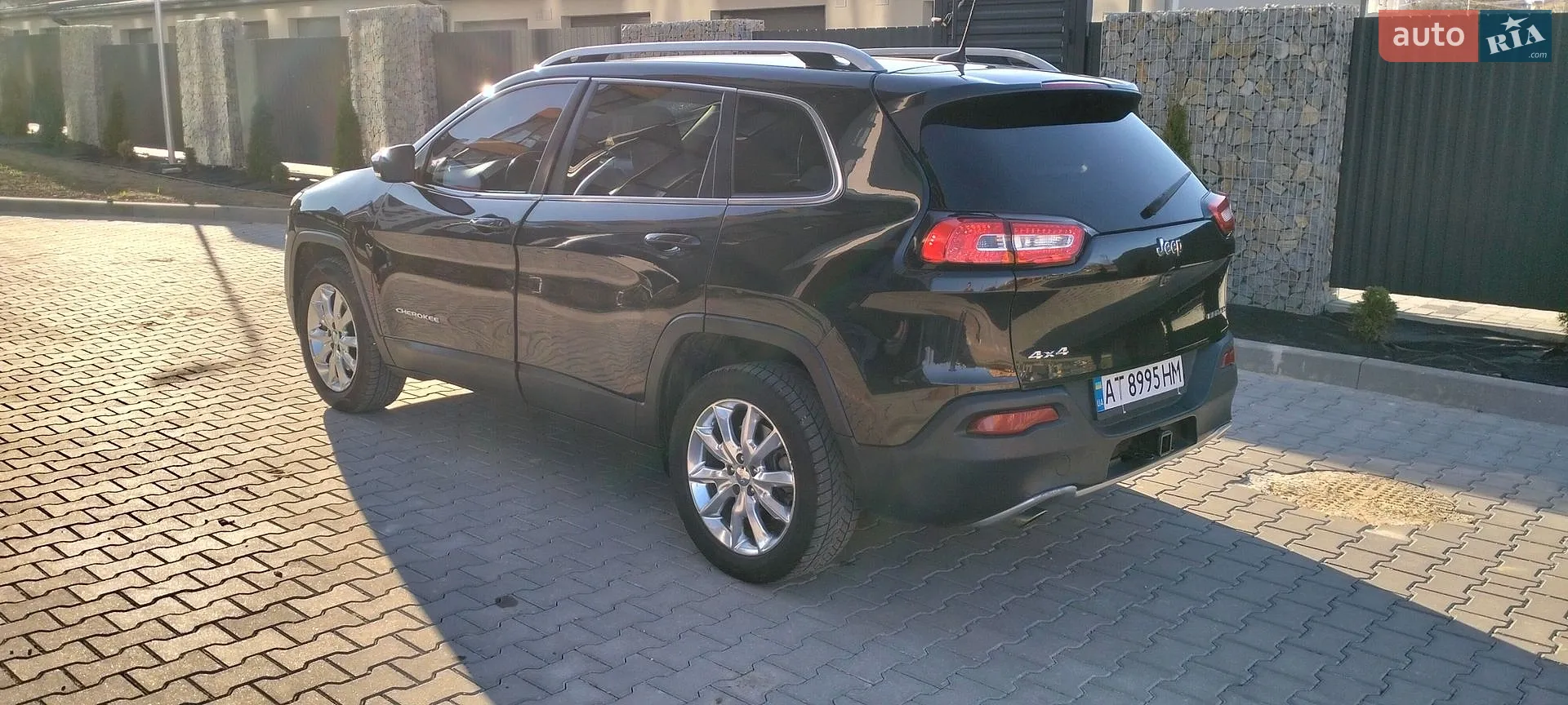 2016 Jeep Cherokee - мініатюра 20