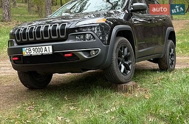 Позашляховик / Кросовер Jeep Cherokee 2014 в Чернігові