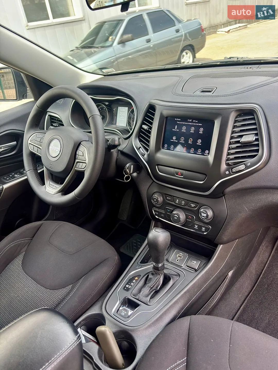 2020 Jeep Cherokee - мініатюра 33