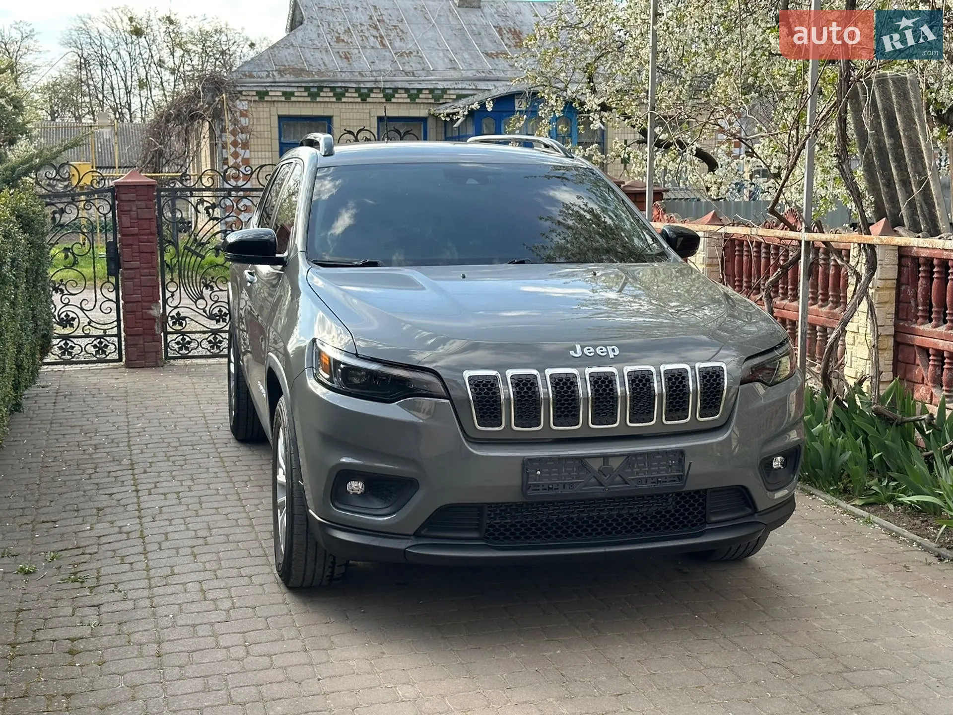 2022 Jeep Cherokee - мініатюра 3