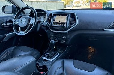 Внедорожник / Кроссовер Jeep Cherokee 2017 в Львове