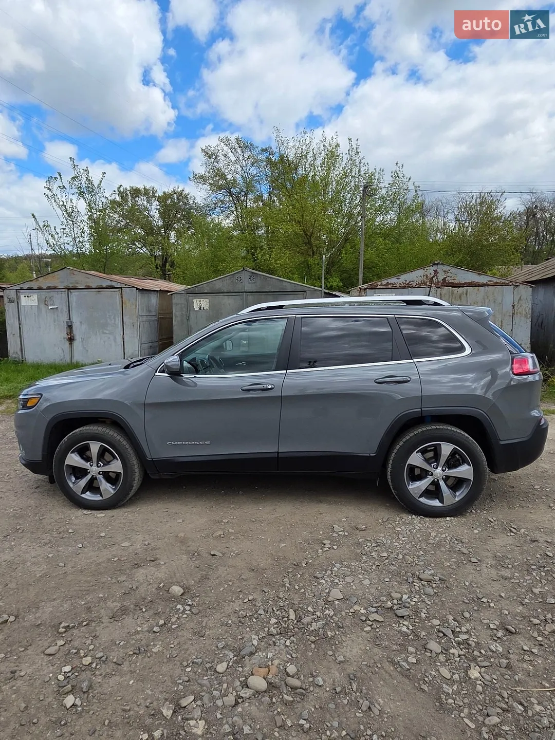 2019 Jeep Cherokee - мініатюра 3
