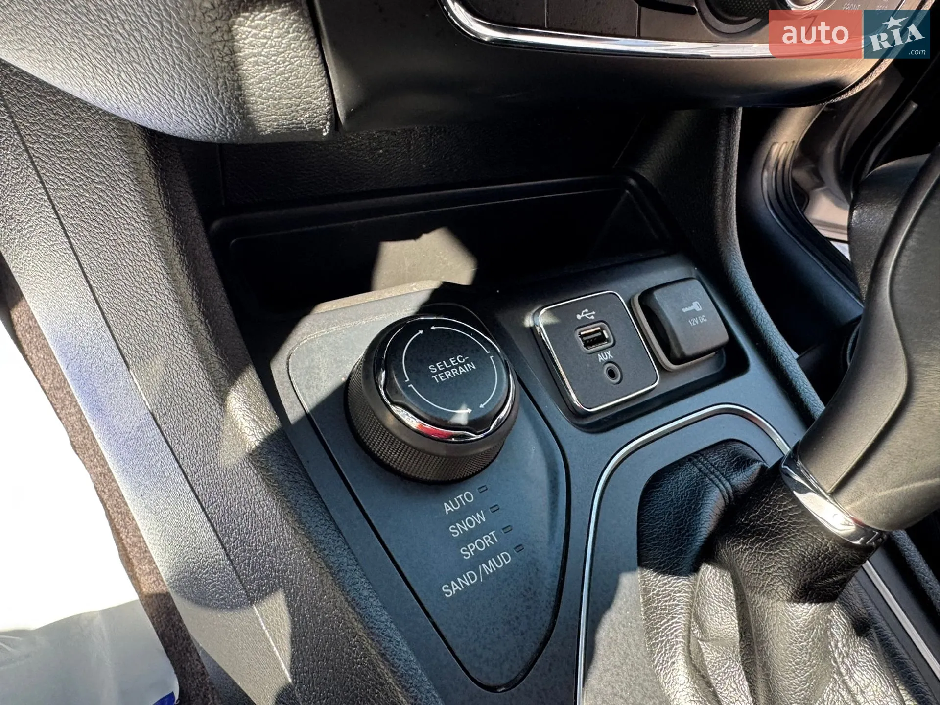 2018 Jeep Cherokee - мініатюра 121