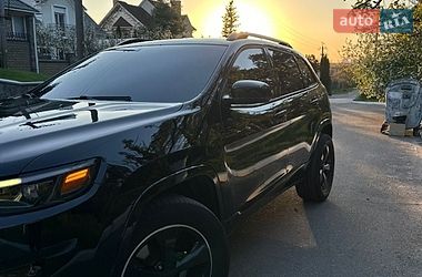 Внедорожник / Кроссовер Jeep Cherokee 2019 в Киеве фото 7 Внедорожник / Кроссовер Jeep Cherokee 2019 в Киеве