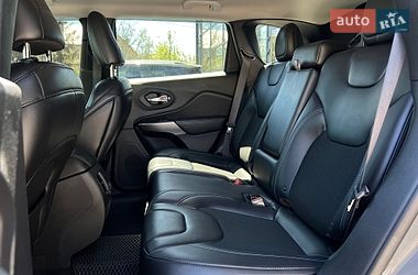 Внедорожник / Кроссовер Jeep Cherokee 2019 в Ивано-Франковске