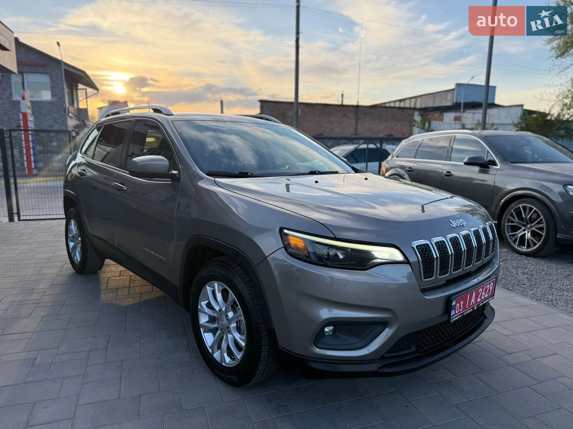 2019 Jeep Cherokee - мініатюра 5
