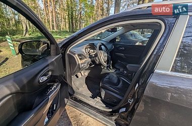 Внедорожник / Кроссовер Jeep Cherokee 2016 в Киеве