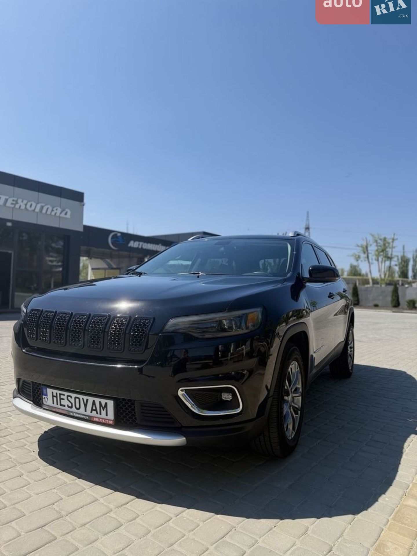 2020 Jeep Cherokee - мініатюра 3