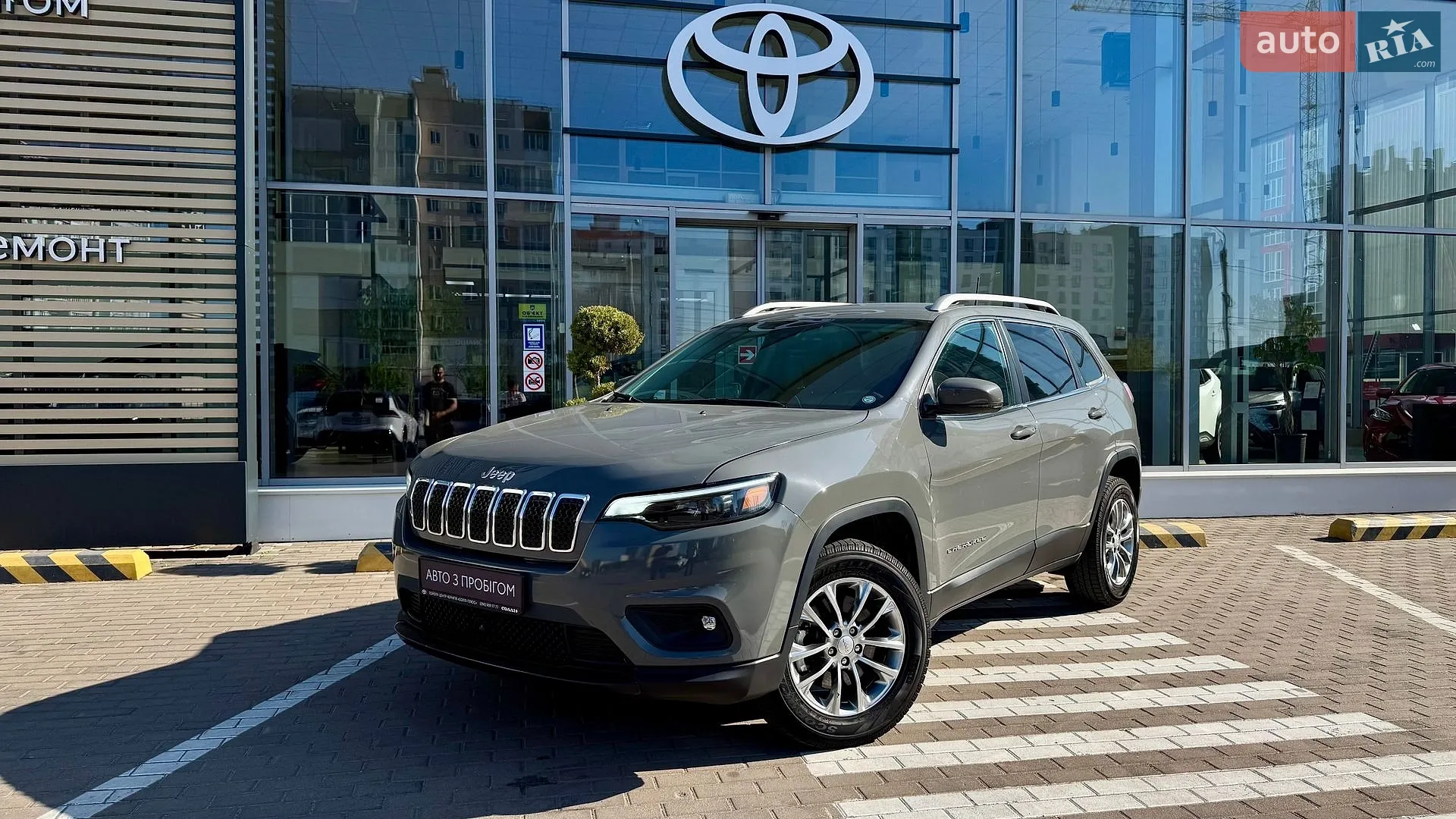 2021 Jeep Cherokee - мініатюра 2