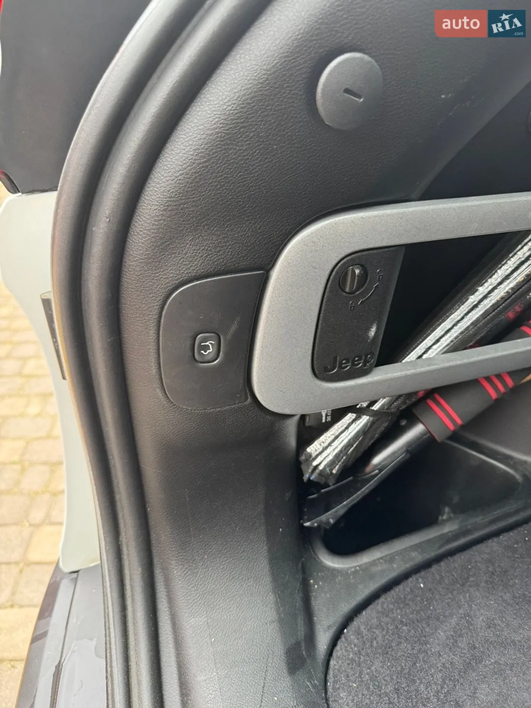 2014 Jeep Cherokee - мініатюра 10
