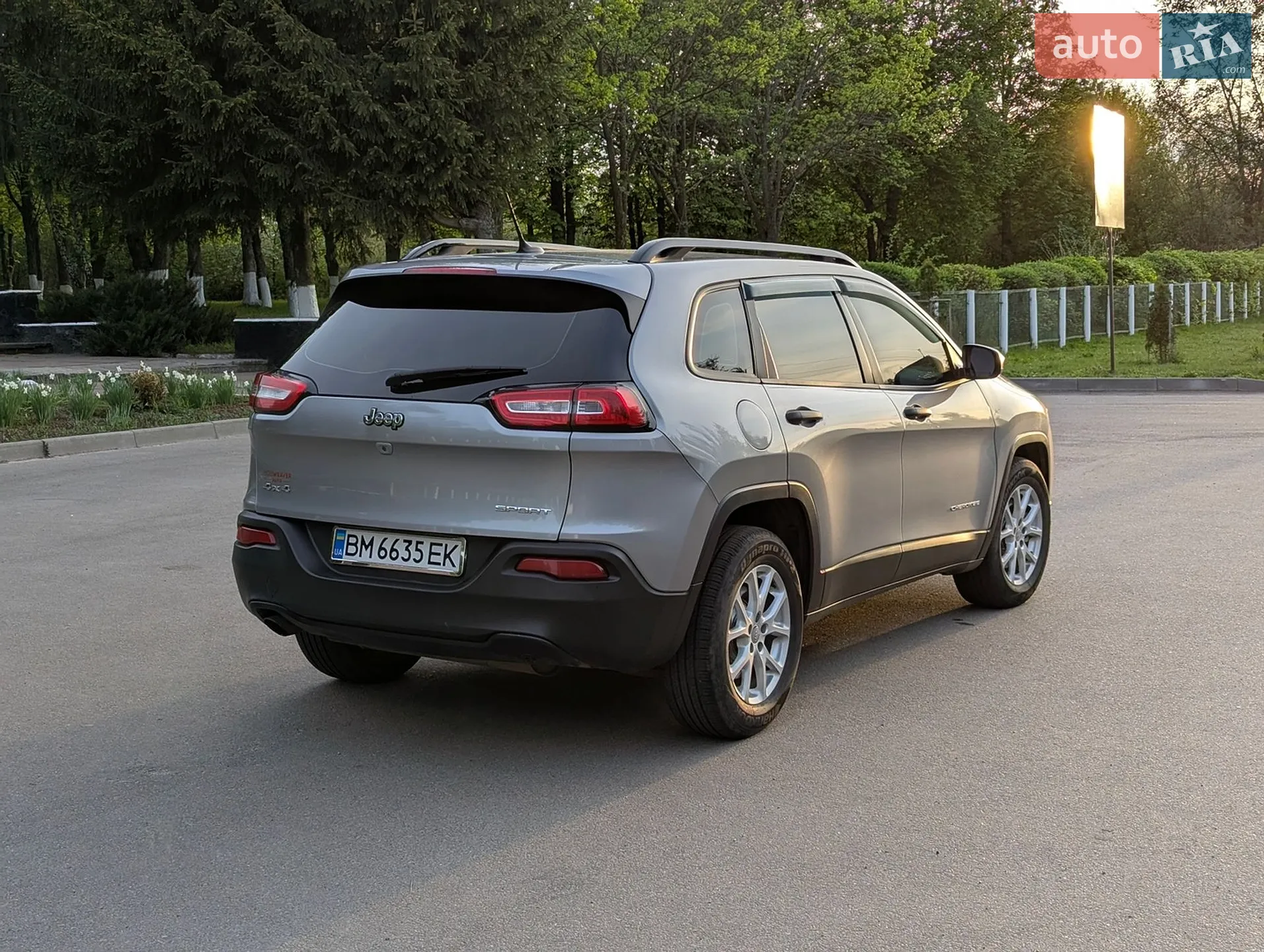 2015 Jeep Cherokee - мініатюра 5