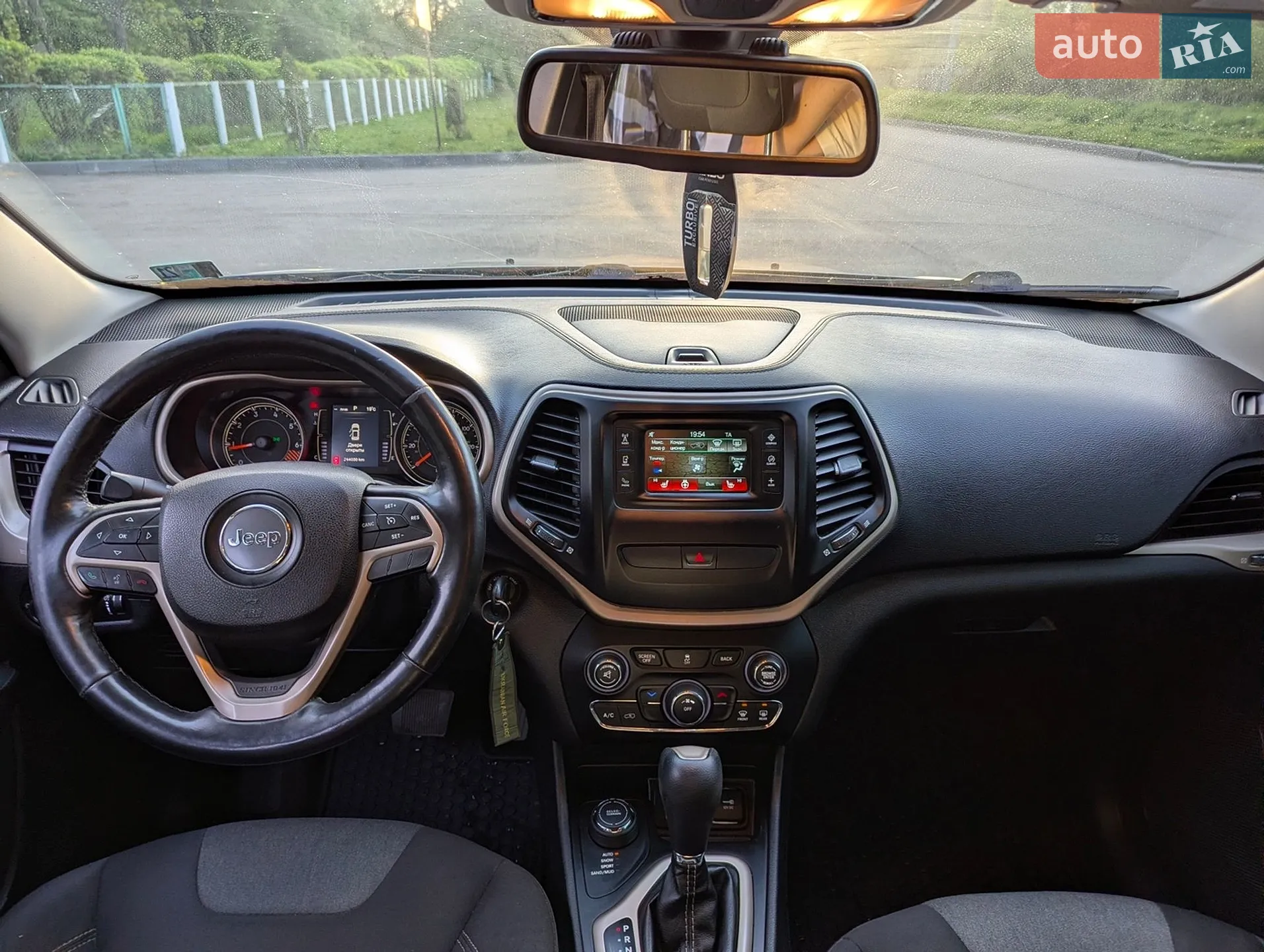 2015 Jeep Cherokee - мініатюра 10