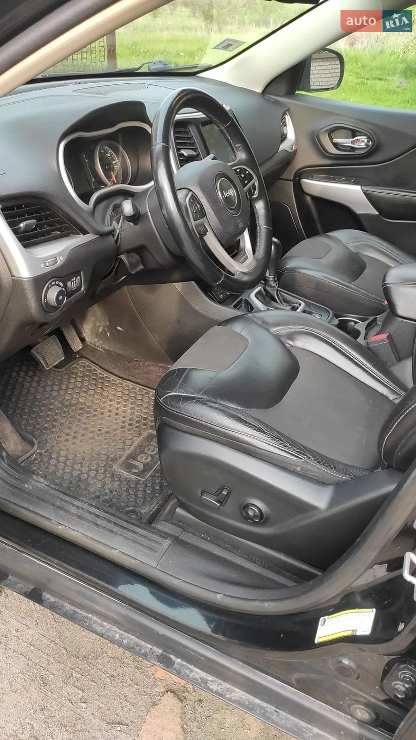 2017 Jeep Cherokee - мініатюра 29
