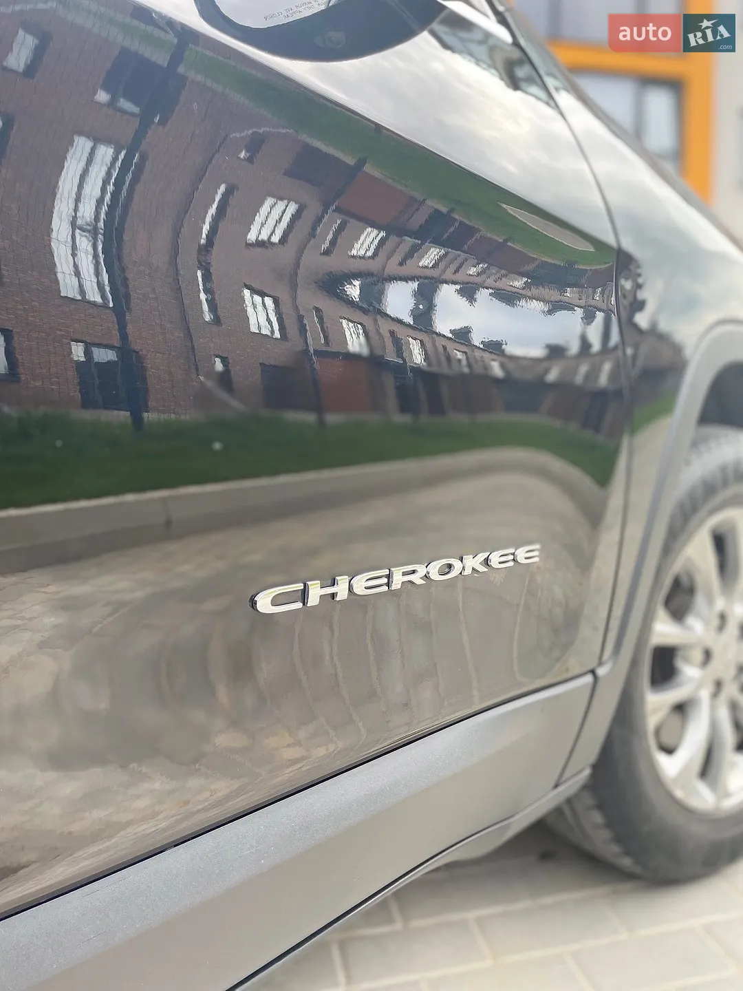 2018 Jeep Cherokee - мініатюра 28