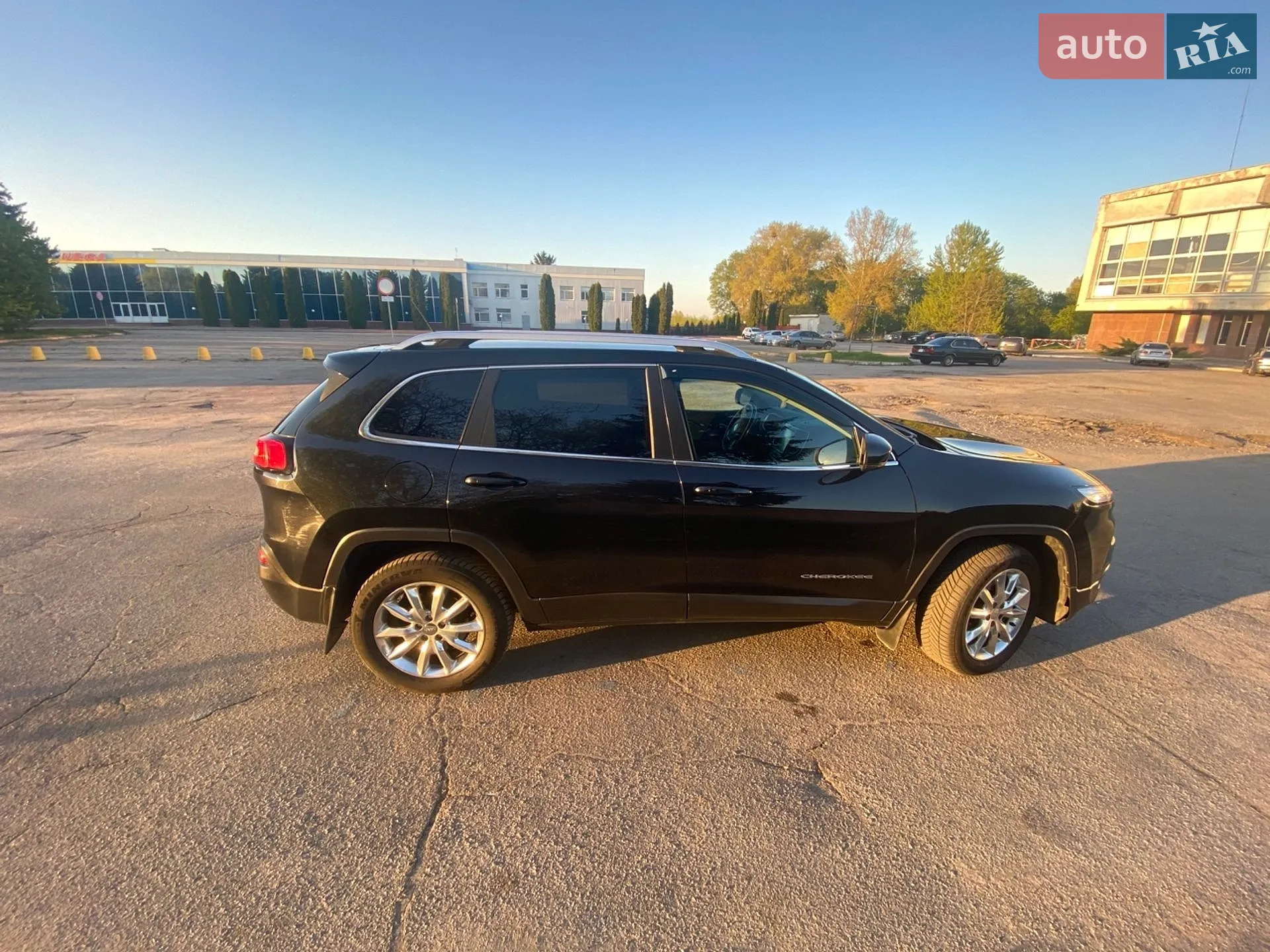 2015 Jeep Cherokee - мініатюра 5