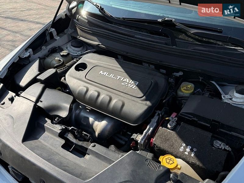 Внедорожник / Кроссовер Jeep Cherokee 2016 в Вараше