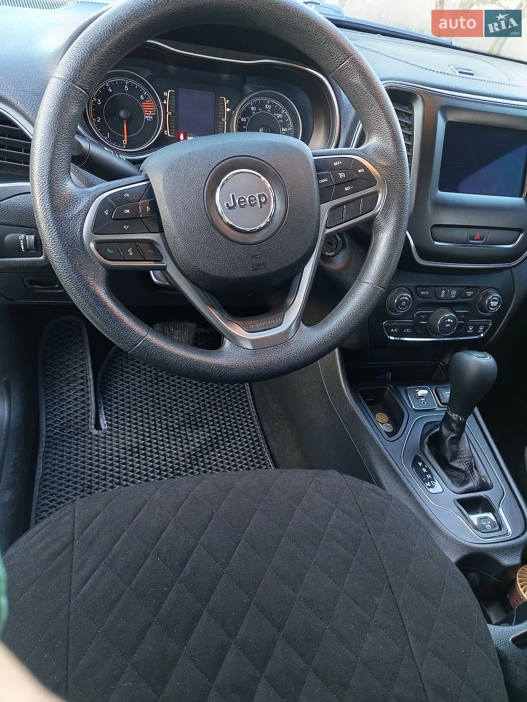 2018 Jeep Cherokee - мініатюра 4