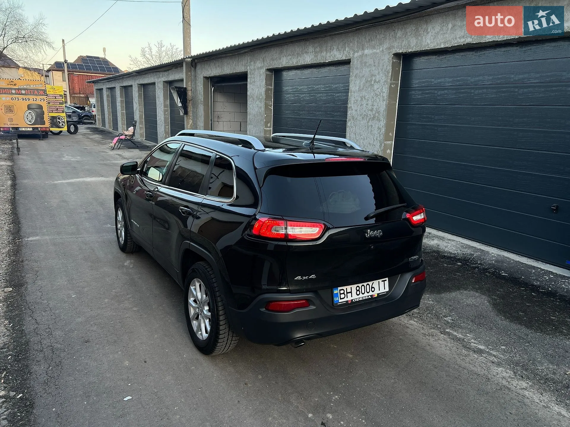 2015 Jeep Cherokee - мініатюра 10