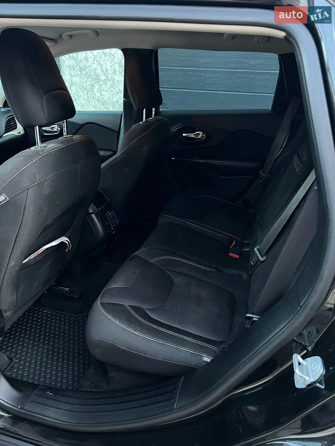 2015 Jeep Cherokee - мініатюра 19
