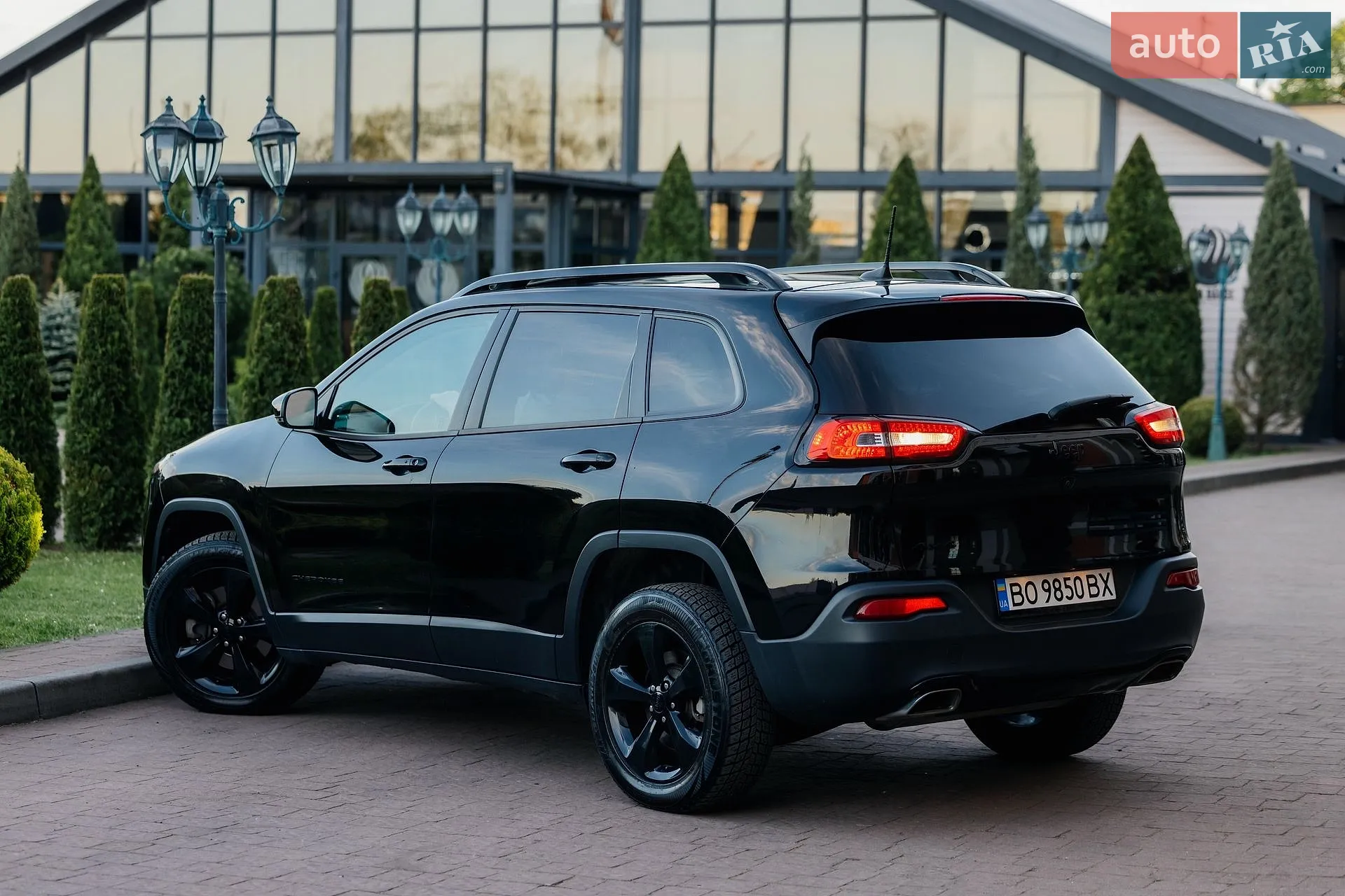 2016 Jeep Cherokee - мініатюра 23