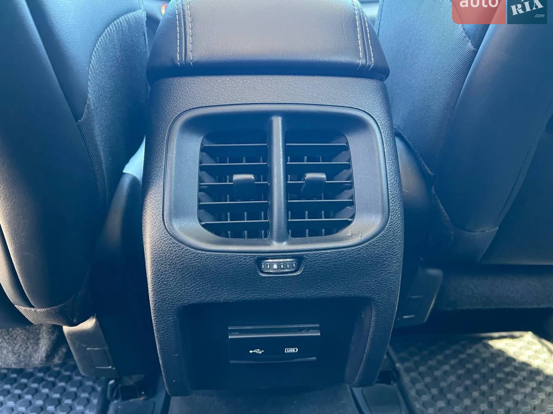 2019 Jeep Cherokee - мініатюра 38