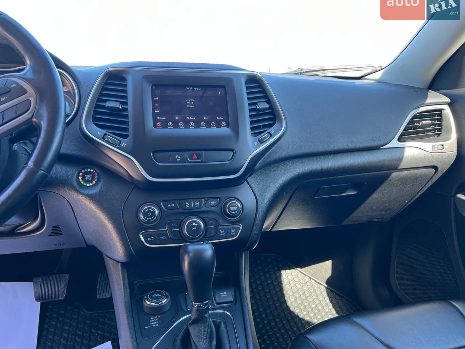 2019 Jeep Cherokee - мініатюра 27