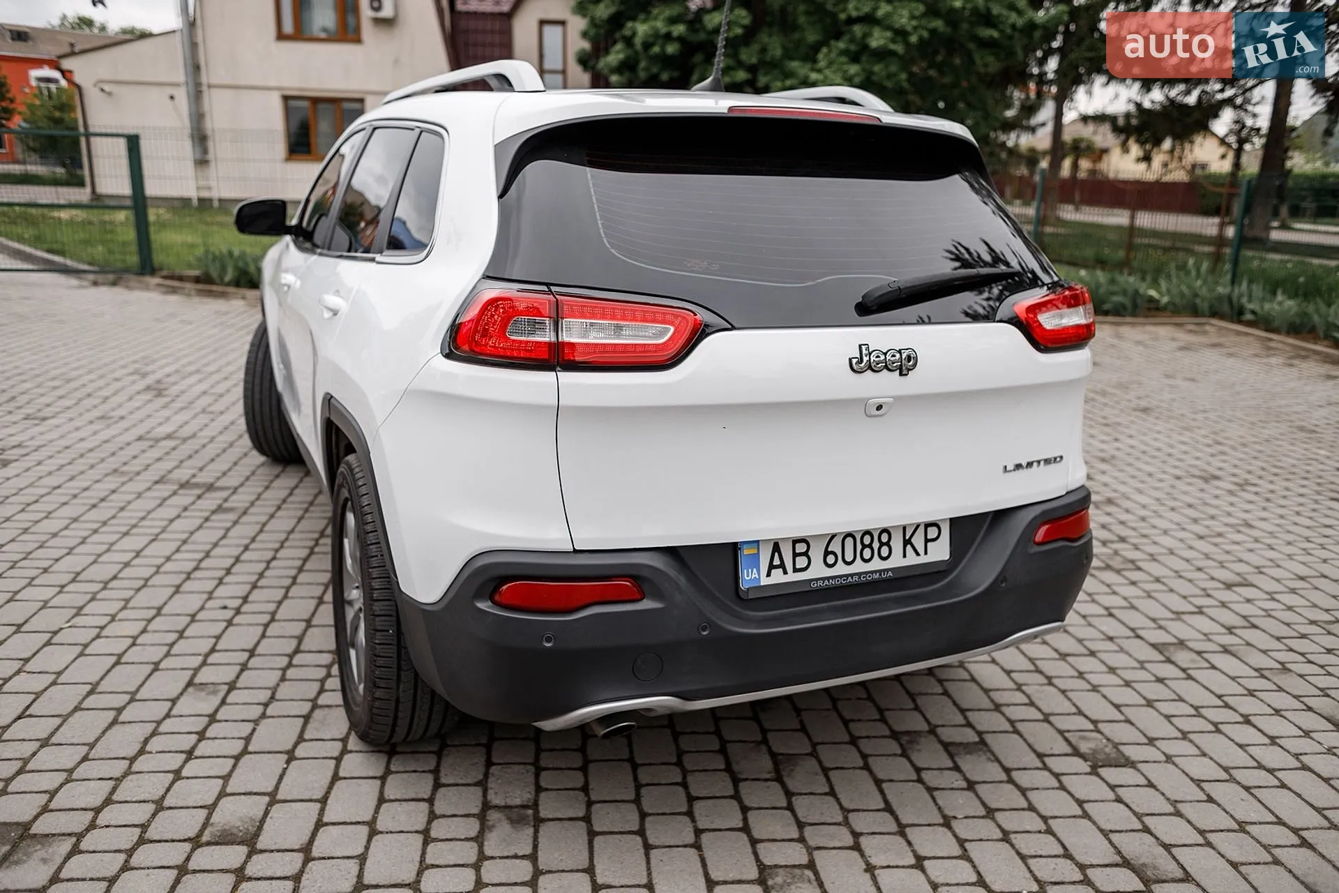 2017 Jeep Cherokee - мініатюра 12
