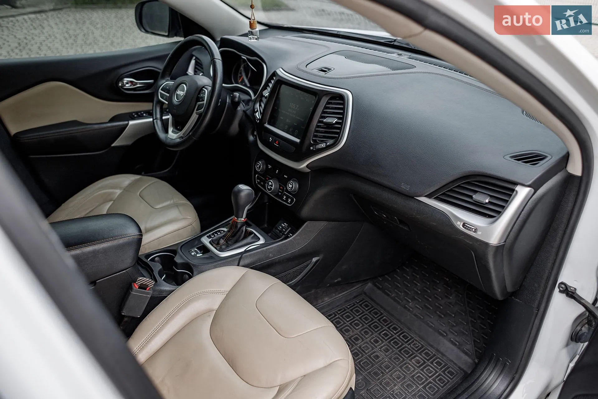2017 Jeep Cherokee - мініатюра 21