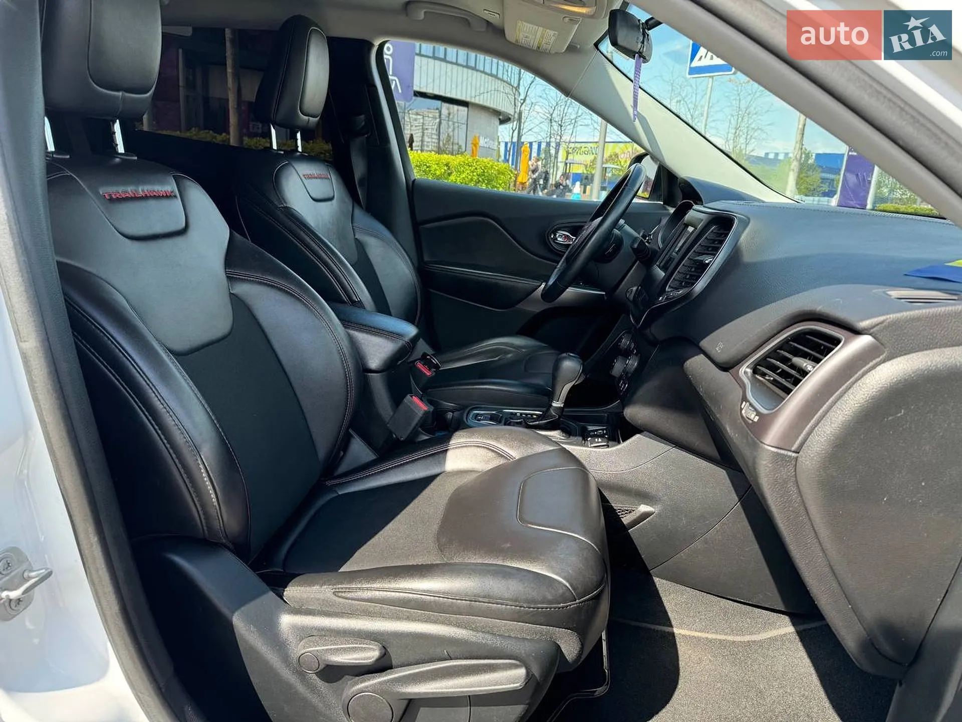 2019 Jeep Cherokee - мініатюра 11