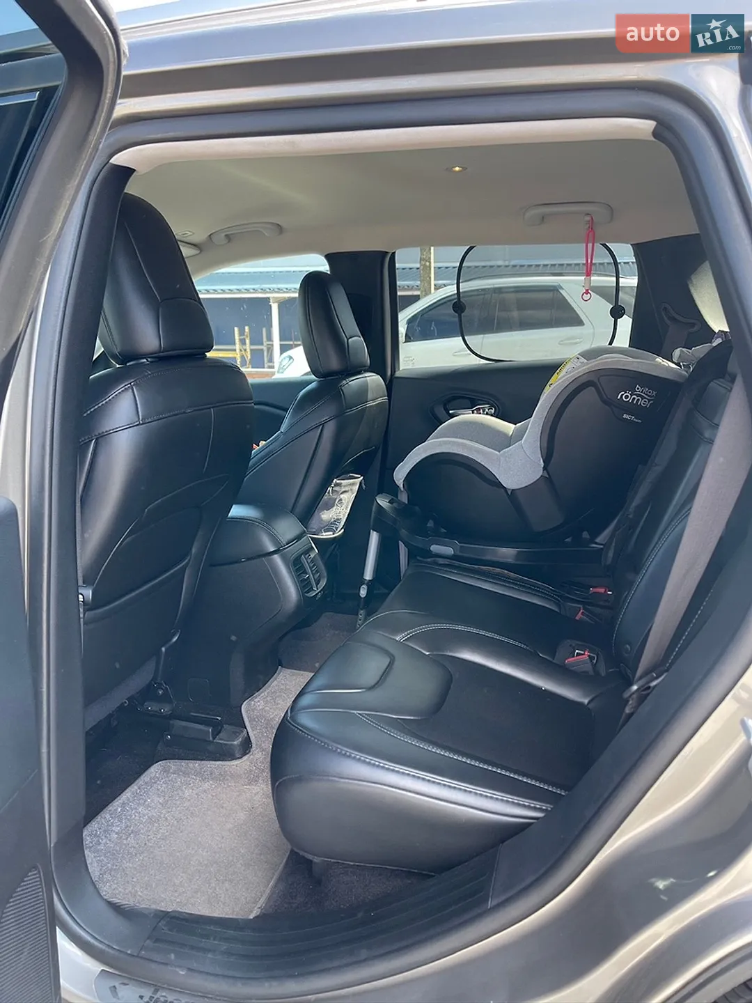 2018 Jeep Cherokee - мініатюра 6