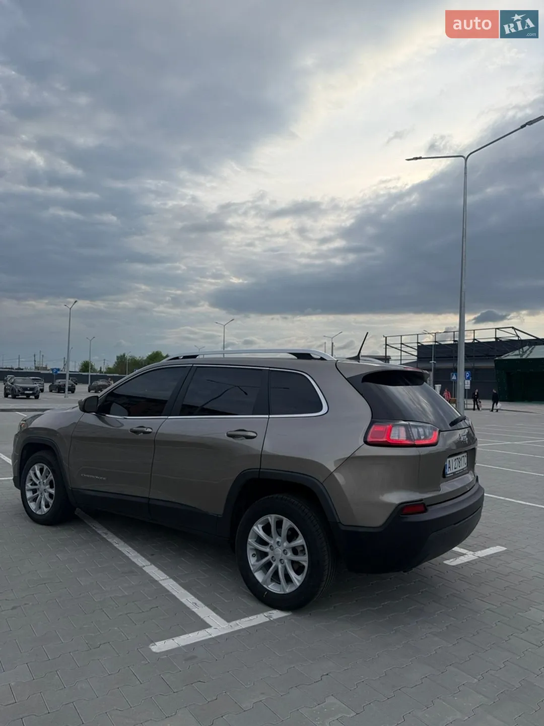 2018 Jeep Cherokee - мініатюра 8