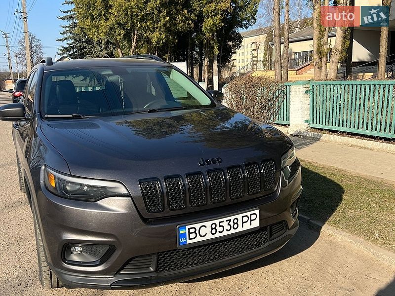 Внедорожник / Кроссовер Jeep Cherokee 2018 в Самборе