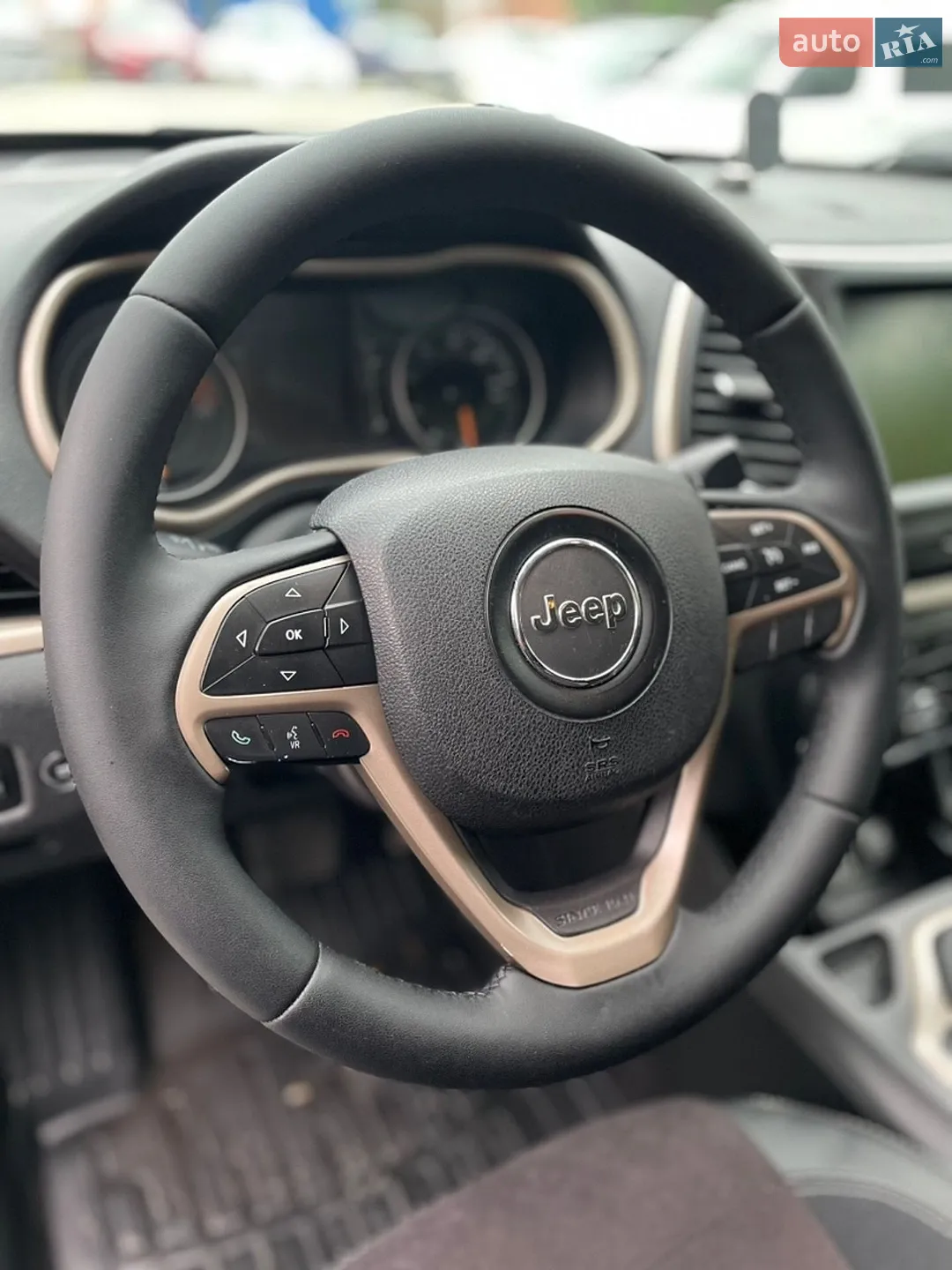 2016 Jeep Cherokee - мініатюра 17