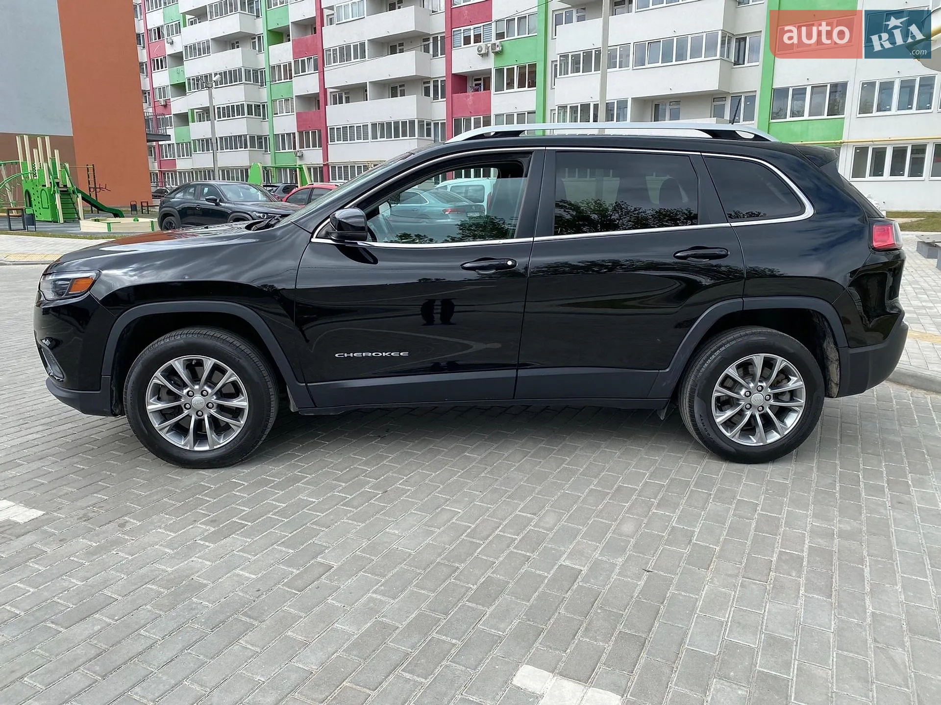 2019 Jeep Cherokee - мініатюра 9