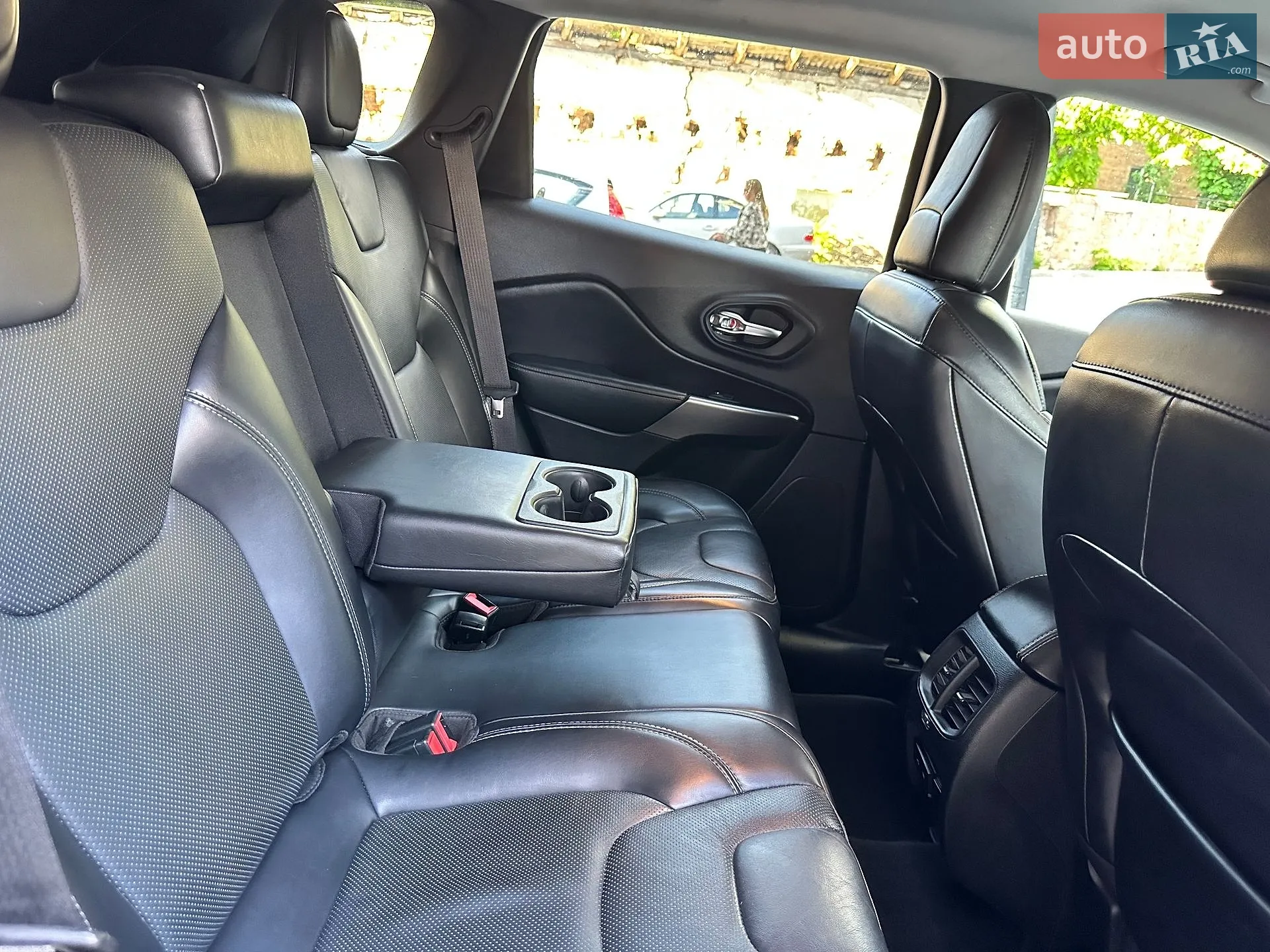 2019 Jeep Cherokee - мініатюра 20